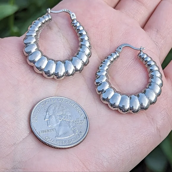 Vintage sterling silver 925 pierced earrings hollow shrimp hoops - Picture 1 of 5